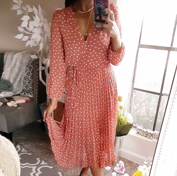 Polka Dot Midi Pleated Dress Size Small - Picture 4 of 7